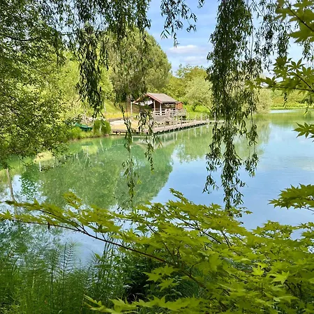 La Sur L'étang Des Sources Casa vacanze Veyrines-de-Domme