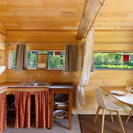 Holiday home La Sur L'etang Des Sources Veyrines-de-Domme